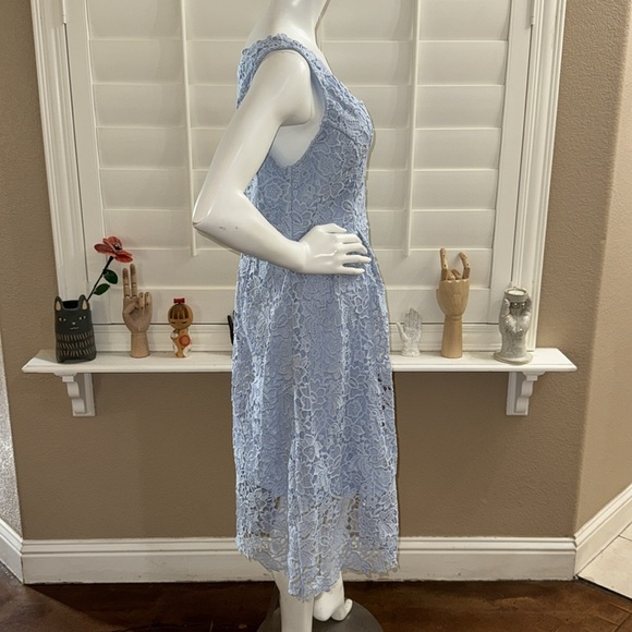 ASTR the Label Lace V Neck Midi Dress Baby Blue - Picture 5 of 12